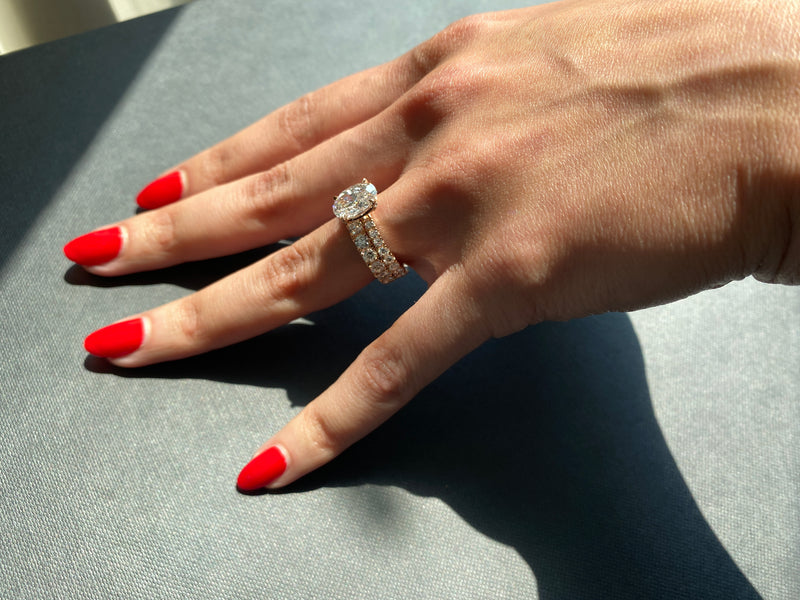 Marei Suma 2 Carat Oval-Shaped Brilliant White Diamond Engagement Ring in Platinum - Image 4