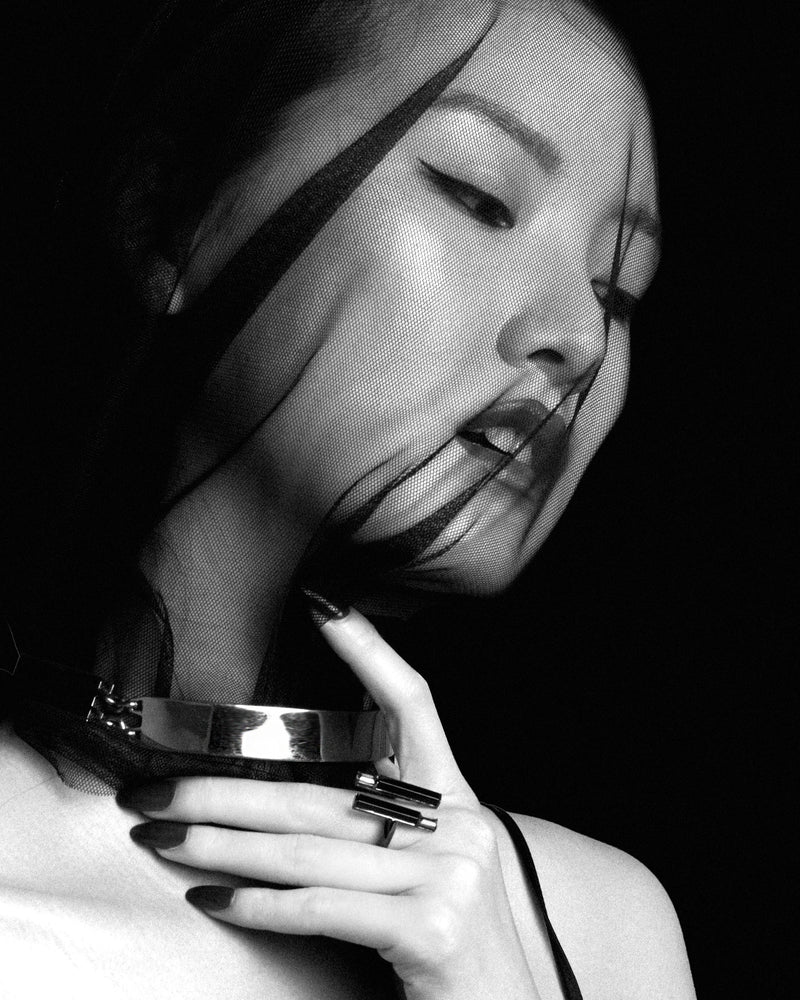 Invidia Black Onyx Column Ring With Baguette-Cut Citrine In 18K Blackened Gold